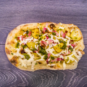 pinsa pesto speck guanciale mozzarella